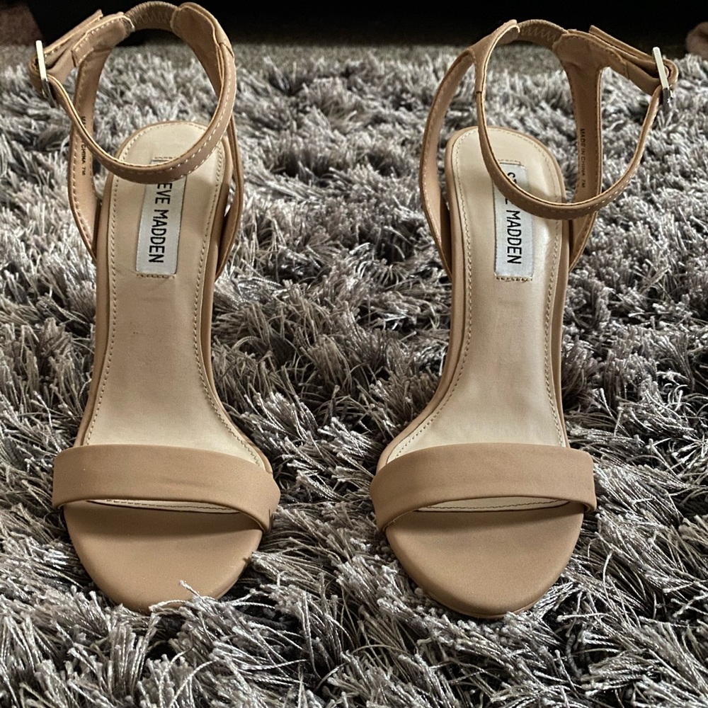 Steven Madden Strap heels